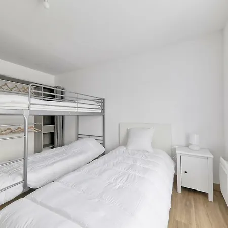 Des Parcs 2 Hébergement de vacances Villeneuve-Saint-Denis